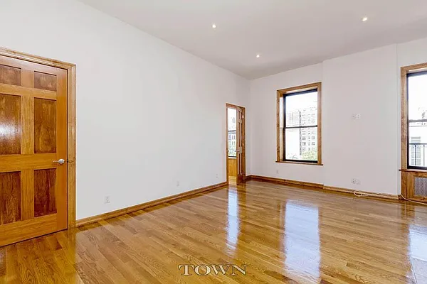 Rented by Town Residential | media 20