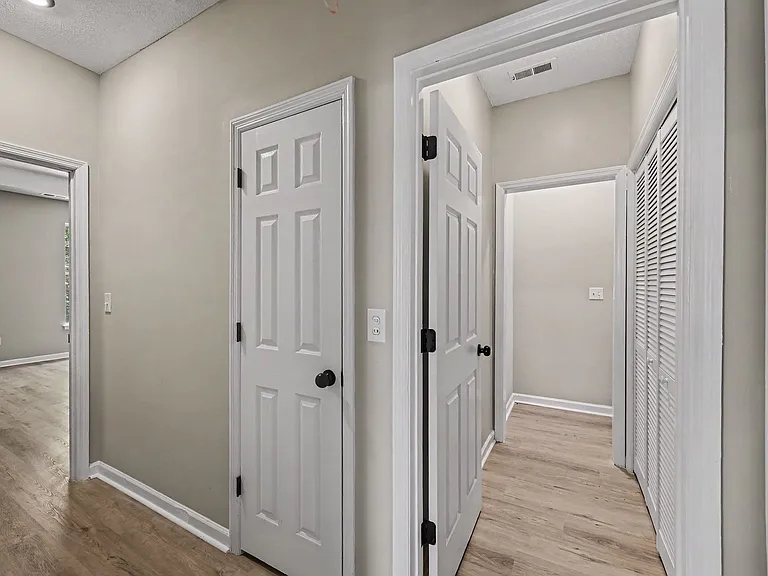 1854 Oleander Ct — Photo 24