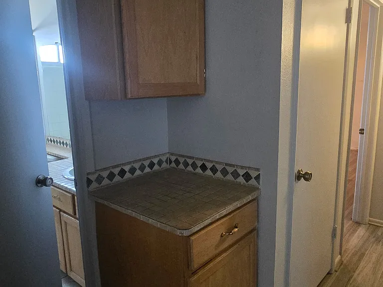 2932 E Pershing Ave — Photo 14