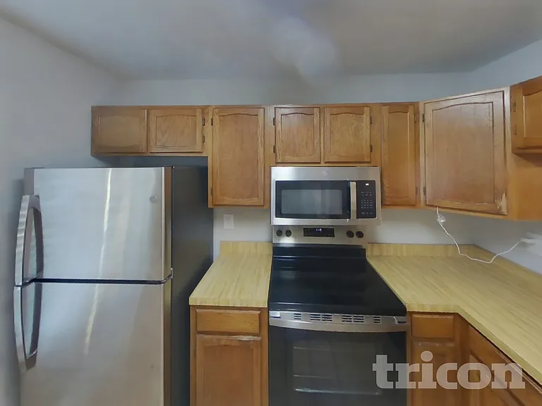 1277 Collier Ln — Photo 7