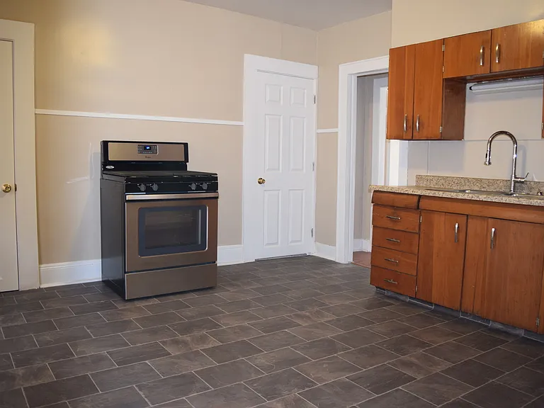 16 North St — Photo 12