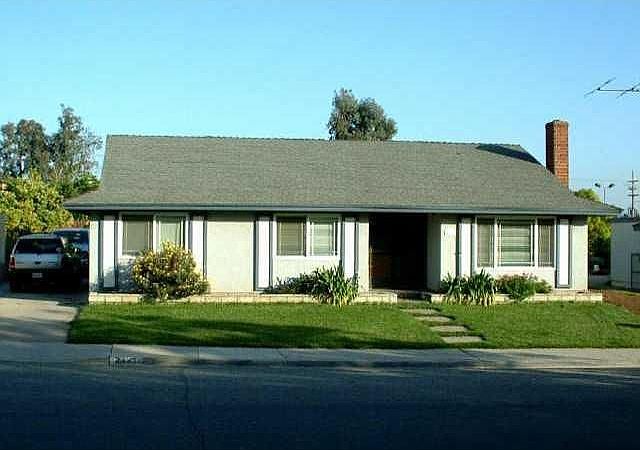 1st image of 2443 Holly Ave