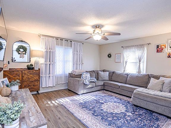 4th image of 6510 Cherry Ct