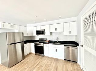 433 N 40th St APT 3B, Philadelphia, PA 19104