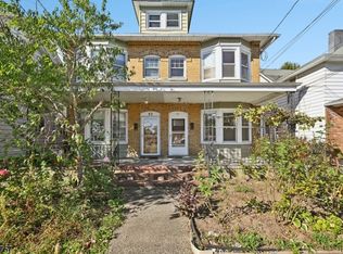 55 Thompson St, Raritan, NJ 08869