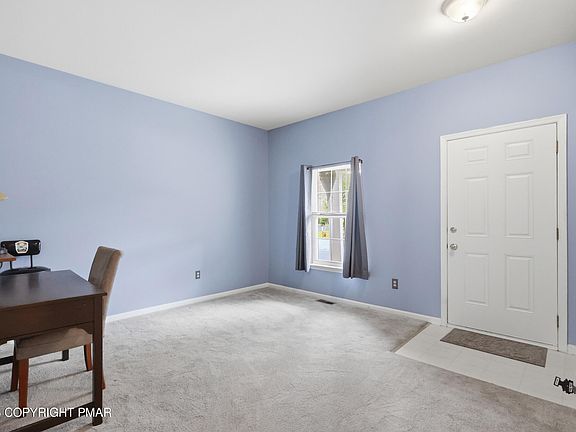 5th image of 60 Lower Ridge View Cir #C