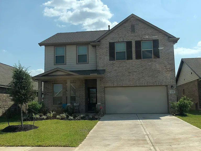 3302 Driftwood Meadow Ln — Photo 1