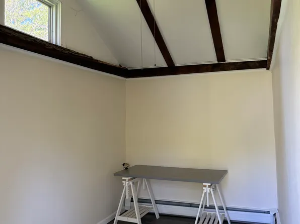 10 Branch St #12, Pittsfield, MA 01201