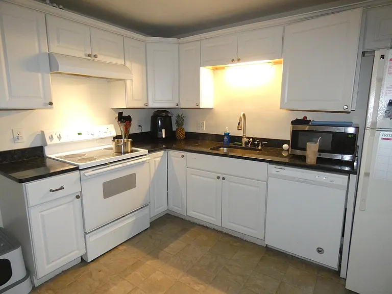 30 South St #6 — Photo 7