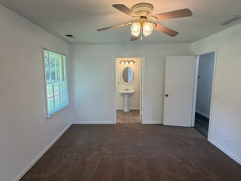 1796 Hickory St SE — Photo 16