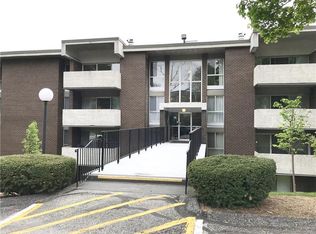 3301 Charlemagne Cir, Pittsburgh, PA
