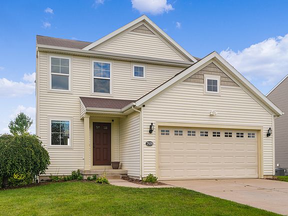 2nd image of 7939 High Knoll Dr SE