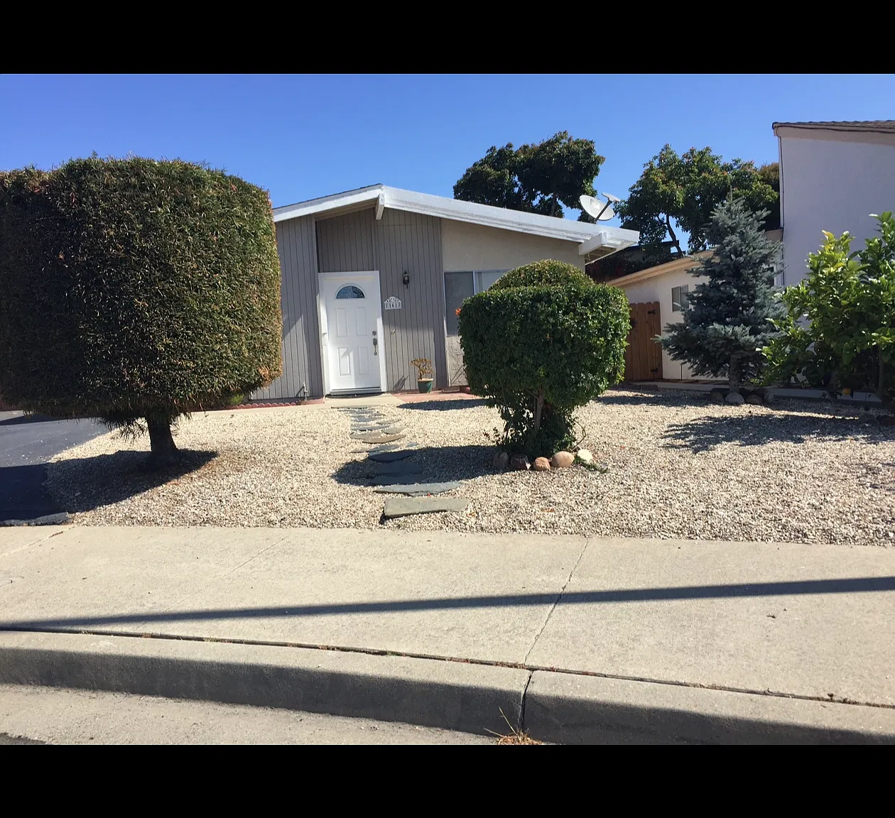 2 bed, 827 sqft, $2,600 — Photo 2