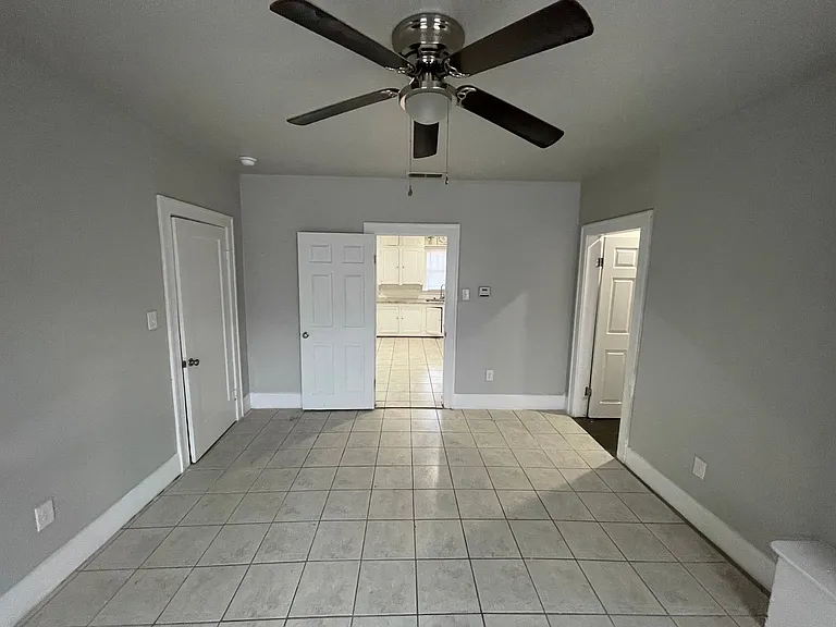1534 Chestnut St — Photo 8