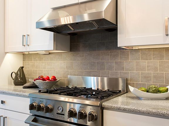 Optional Range with Hood - Townsend II