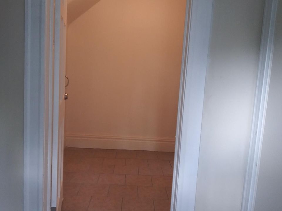 2nd image of 425 9th St Floor 1