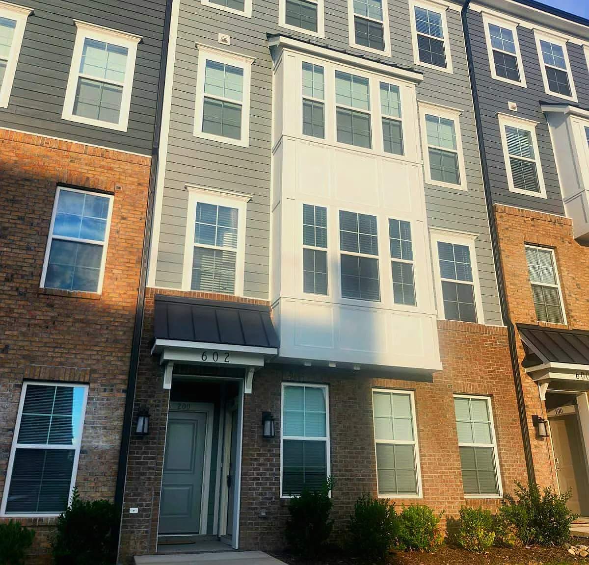 3 bed, 1596 sqft, $1,875 — Photo 2