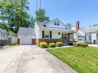 1140 Churchill Rd, Lyndhurst, OH 44124