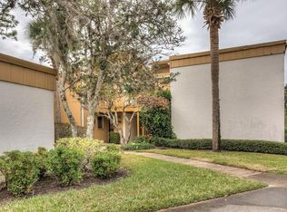 1051 S Highland St #E, Mount Dora, FL 32757