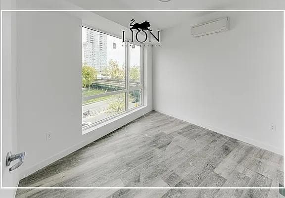 2nd image of 2733 E 13th St #3F