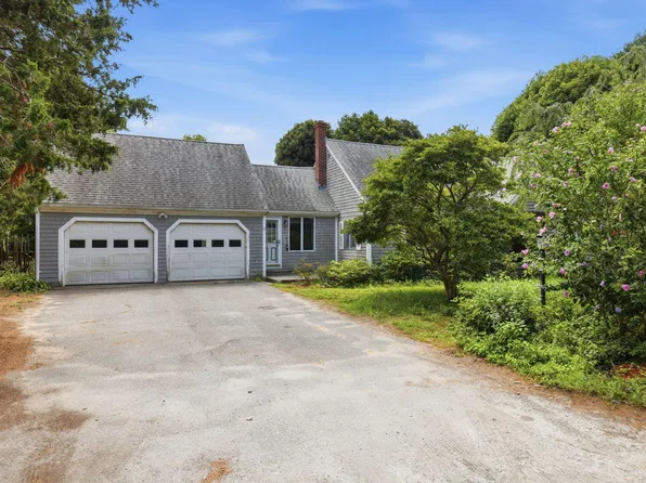 11 Rogia Road, West Yarmouth, MA 02673