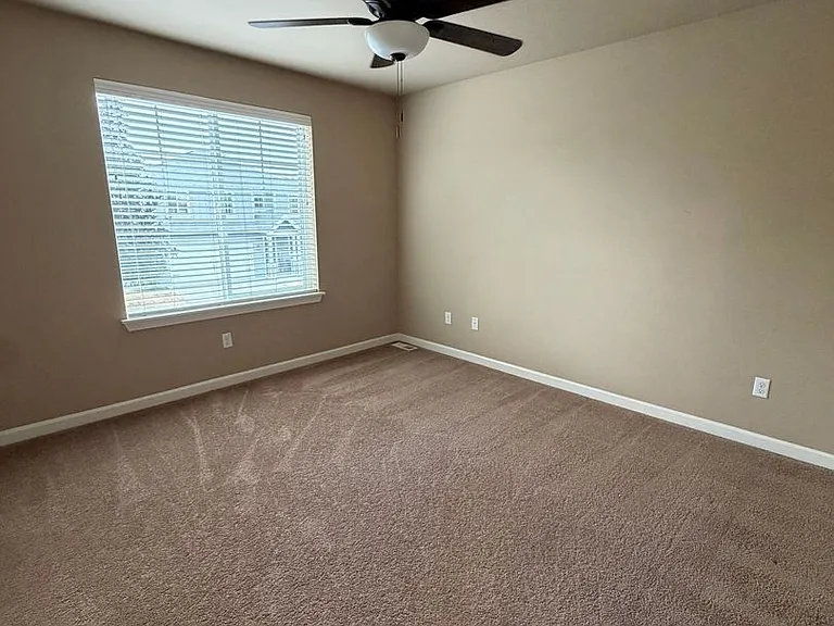 1415 Grindstone Dr SE — Photo 12
