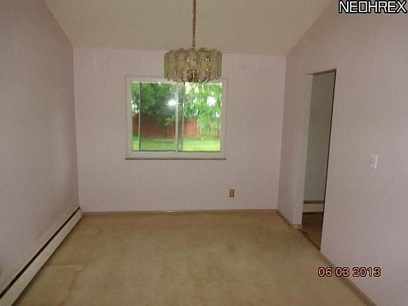 4th image of 5511 Berkshire Dr