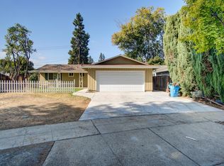 949 Blazingwood Ave, Cupertino, CA 95014