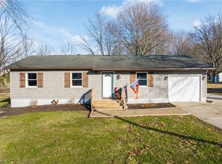 7855 Lake Rd, Chippewa Lake, OH 44215