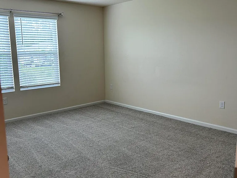 56 Java Ln — Photo 7