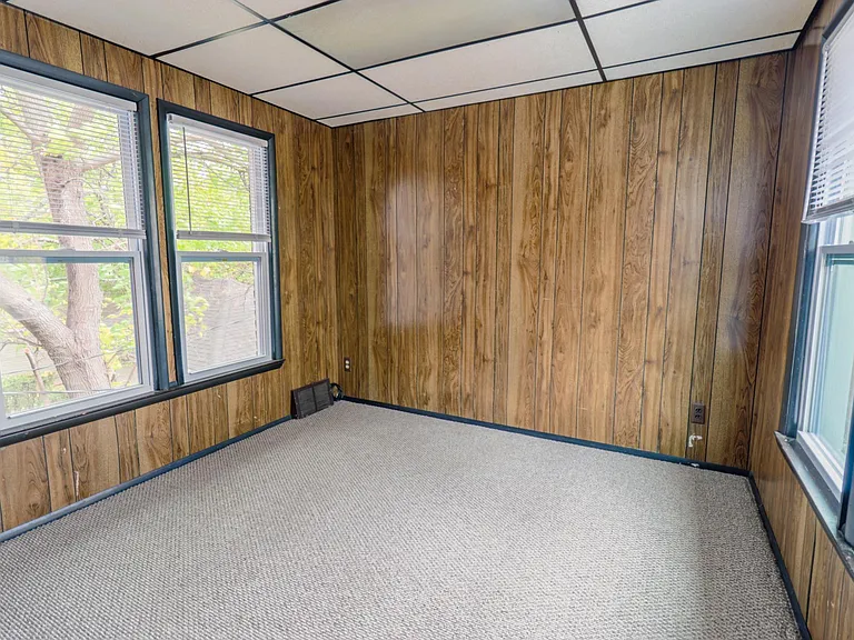 1265 Beaconsfield Ave — Photo 9