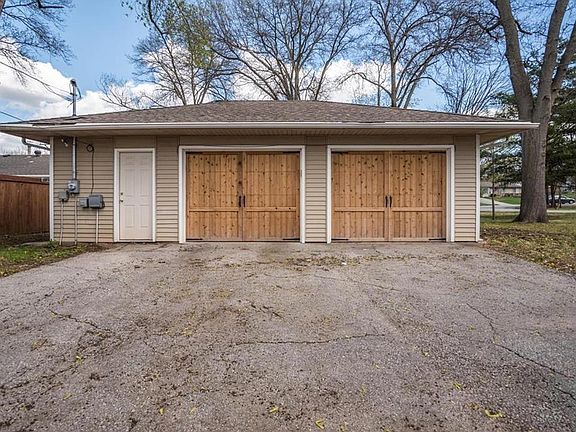 Nice garage doors...oversized 2 car garage.