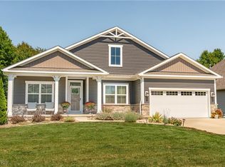 5909 Quarry Lake Dr SE, East Canton, OH 44730