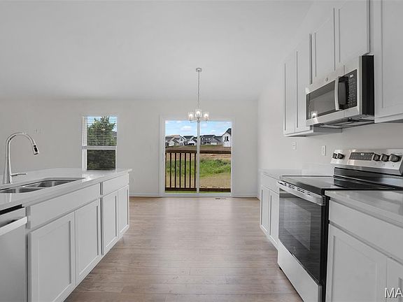 7th image of this home