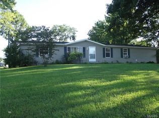 1462 Hensley Ln, Festus, MO 63028