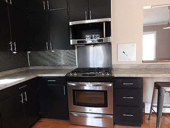 2nd image of 311 Walnut St