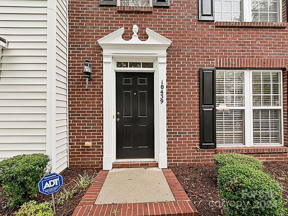 2nd image of 10439 Alexander Martin Ave