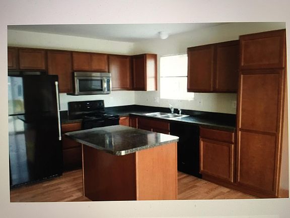 4th image of 6452 Misty Ct