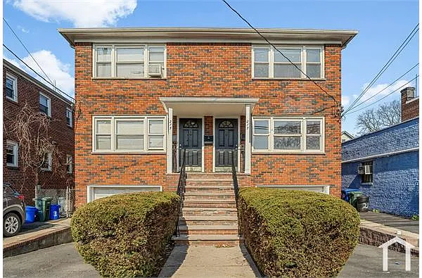Building Photo - 217 Orange Ave #2R