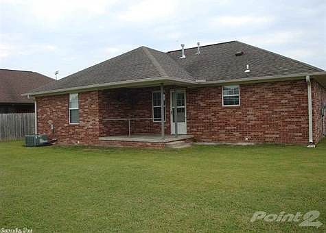 3rd image of 425 Village Dr