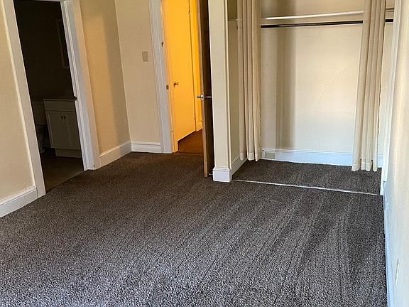 Bedroom - reverse angle