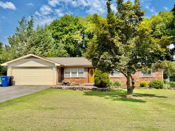 812 Hamilton St, Alcoa, TN 37701