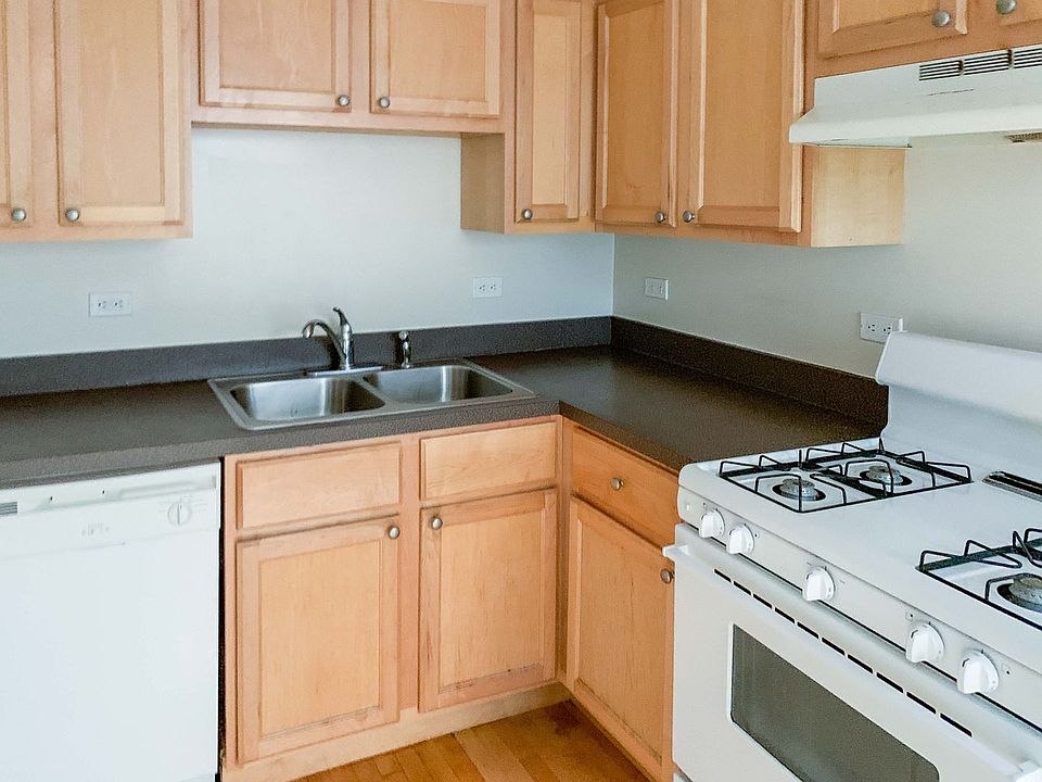 1st image of 4925 N Hermitage Ave #1