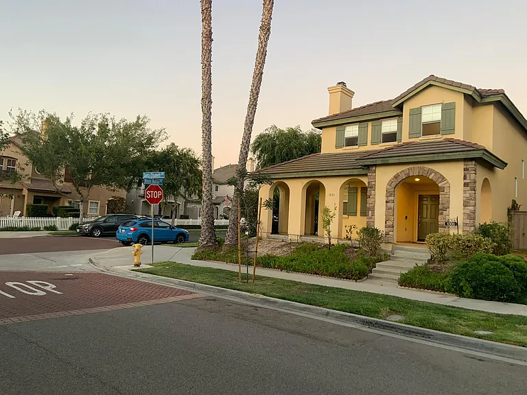 1331 Santa Elisabeth Ave — Photo 1