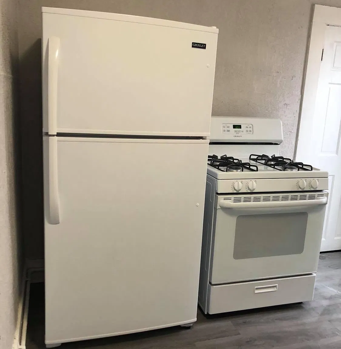 535 W Tipton St — Photo 2