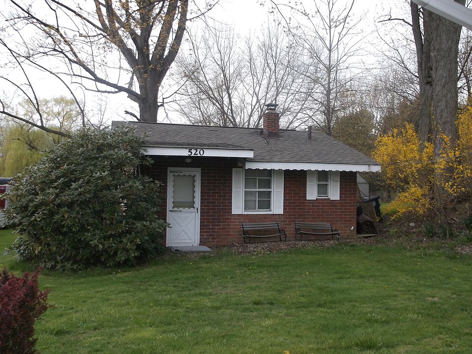 2nd image of 518 Darrow Rd