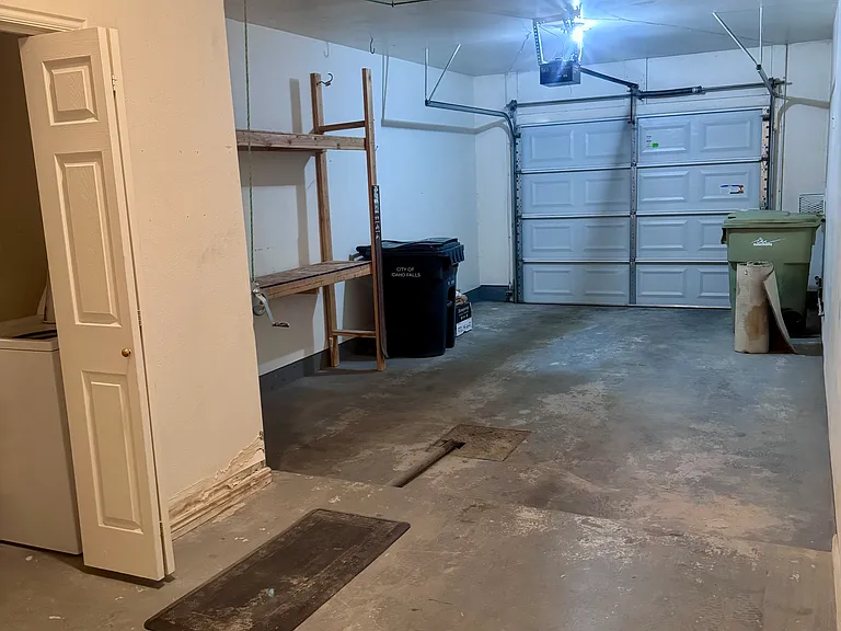 487 Gustafson Dr — Photo 18