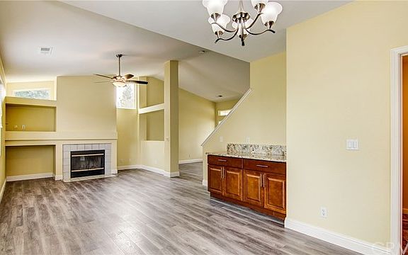 3rd image of 4813 Akins Ct