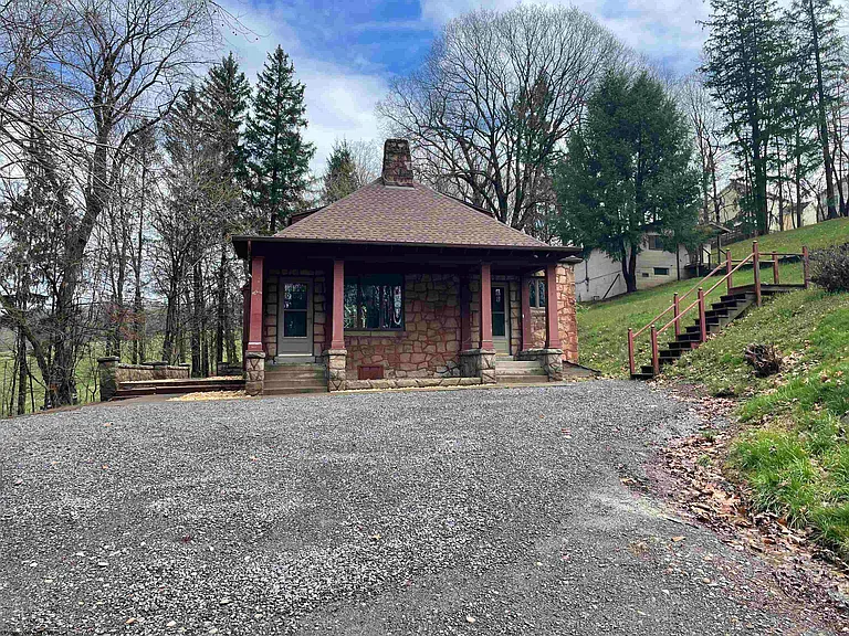1440 Stewartstown Rd — Photo 1