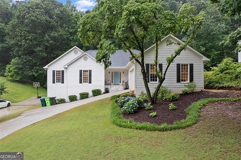 1st image of 3543 Pine Grove Dr